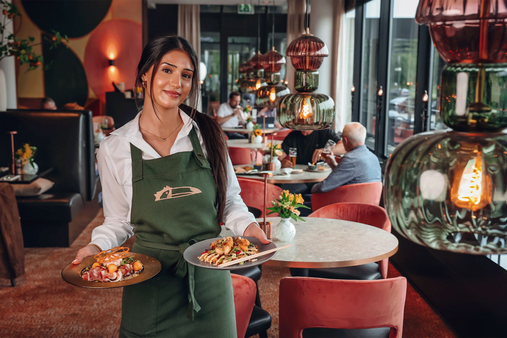 Medewerker bediening Medewerker bediening